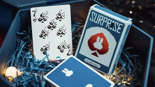 Vista 5 de MJM Surprise Deck V5 (azul) naipes por Bacon Playing Card Company