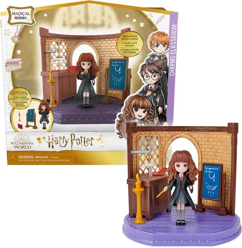 Vista 11 de Wizarding World Harry Potter, exclusivo castillo de Hogwarts de lujo de Magical Minis, 3 juegos de aula, 22 accesorios, 3 figuras, luces y sonidos