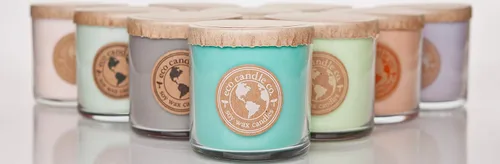 Vista 3 de ECO CANDLE CO. Vela reciclada, té negro y miel, 6 oz. - Aromas de té picante, nuez moscada, miel y naranja - 100% cera de soja, sin plomo, etiqueta