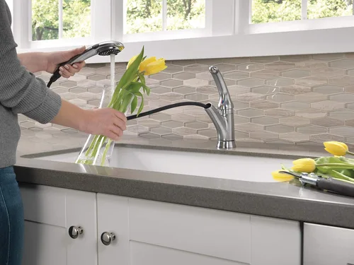 Vista 2 de Palo Diamond grifería de cocina con cartucho de cerámica con tecnología de sellado, 470-AR-DST