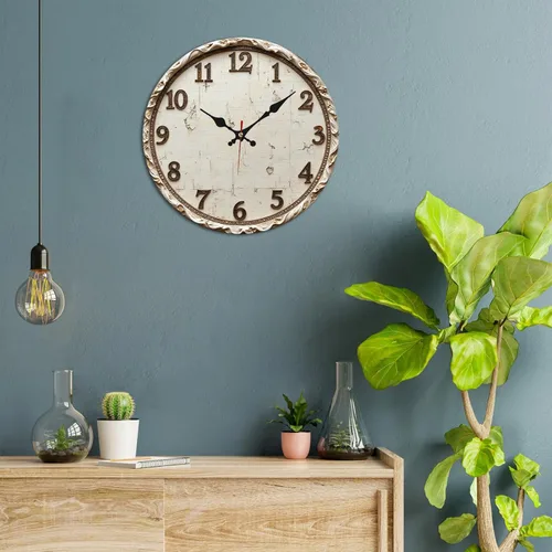 Vista 2 de Reloj de pared de madera envejecida blanco vintage con números tallados 9.8x9.8 in