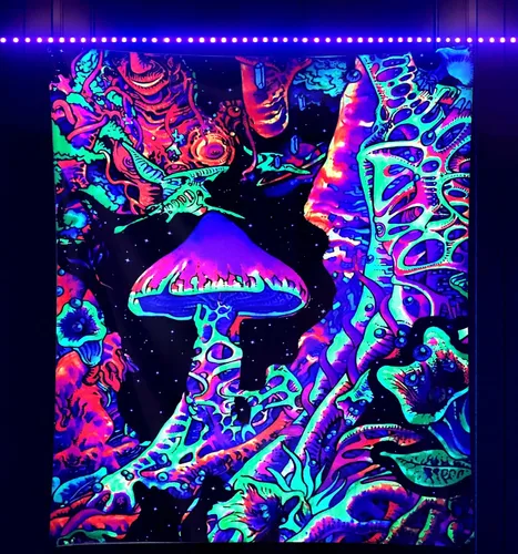 Vista 10 de ADDWel Tapiz de luz negra con dragón, tapiz genial de dragón malvado que brilla en la oscuridad, pósteres de luz negra reactivos a UV para colgar