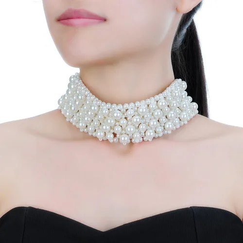 Vista 2 de Collar de cadena de resina de perlas de imitación de múltiples hebras, gargantilla de declaración, joyería de disfraz para mujer, Perla, No es una