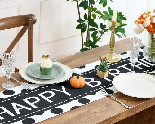 Vista 4 de Letjolt - Camino de mesa de feliz cumpleaños, 72 pulgadas, punto negro Tela similar al lino, carteles de fiesta de cumpleaños, decoraciones de mesa