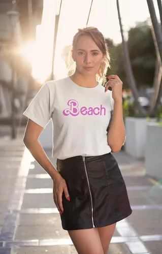 Vista 2 de Playa - 70s 80s cali Beach Font - Lindo Top Vacaciones - Camiseta Unisex