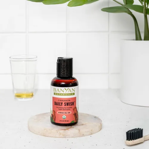 Vista 8 de Banyan Botanicals Cinnamon Daily Swish - Aceite de extracción ayurvédico orgánico con aceite de coco, enjuague bucal para aliento fresco y salud