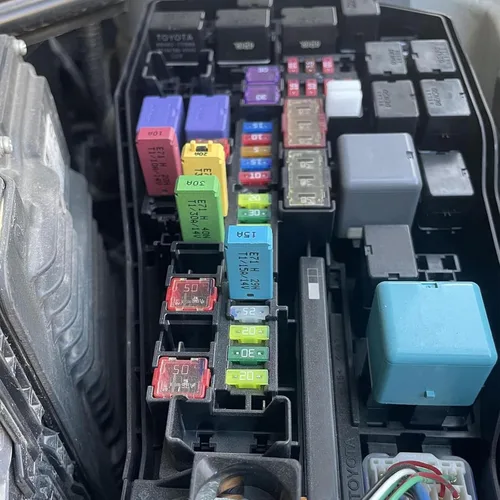Vista 7 de GLOSO Disyuntores E73 Mini ATM 5 Amp Restablecimiento manual (T3) - 1 paquete (5A)