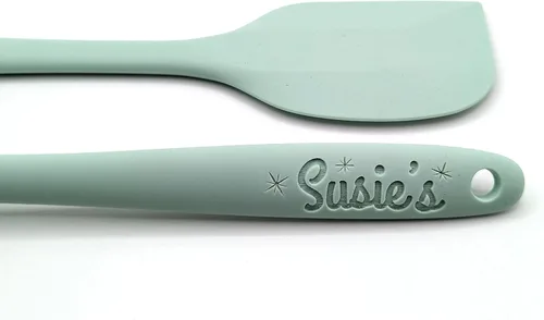 Vista 3 de Espátula de silicona personalizable – Herramienta de cocina personalizada para cocineros únicos – Resistente al calor, antiadherente y ergonómica
