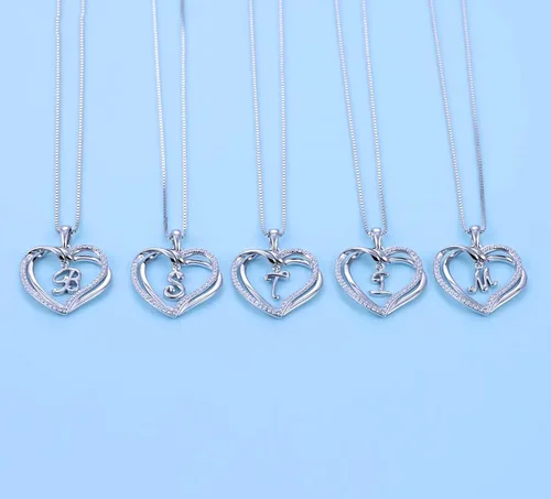 Vista 4 de Starchenie Collar con inicial de corazón para mujer, plata de ley S925, letras A-Z 26, collar con colgante del alfabeto AAAAA, Metal, Circonia cúbica