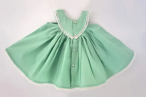 Vista 9 de Vestido de pana orgánico hecho a mano para bebé de 0 a 9 meses