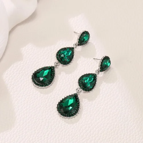 Vista 19 de EleQueen Pendientes de cristal austriaco en tono dorado para mujer, forma de pera de 2.5 pulgadas, color esmeralda
