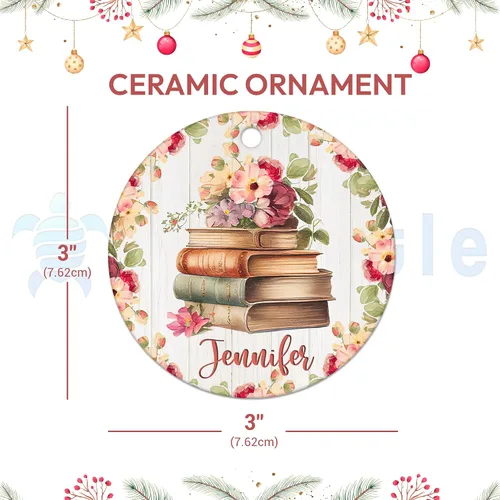 Vista 3 de Hyturtle Adorno de Navidad personalizado para amantes de los libros, adorno de cerámica con nombre personalizado de Just A Girl Who Loves Bookworm