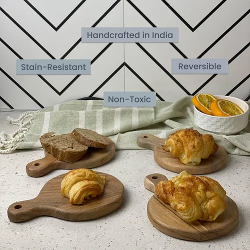 Vista 5 de The Fine Living Co. Juego de 4 platos pequeños para servir aperitivos, mini tablas redondas de embutidos, bandeja de madera pequeña de acacia, tabla