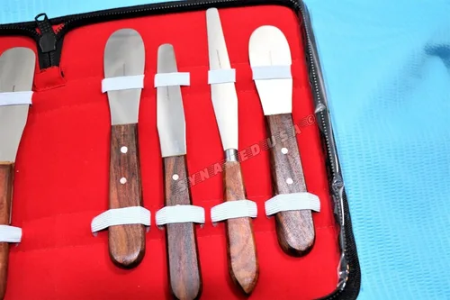 Vista 4 de Juego de 9 espátulas de mezcla dental de acero inoxidable de grado prémium con mango de madera