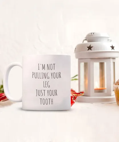 Vista 2 de Oral Surgeon Gifts for Men Maxillofacial Surgeons Funny Coffee Mug For Oms Gift Idea