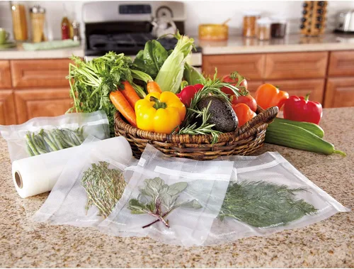 Vista 6 de FoodSaver Bolsas selladoras al vacío, 11 pulgadas x 16 pies (paquete de 2) y bolsas selladoras al vacío, rollos para almacenamiento hermético
