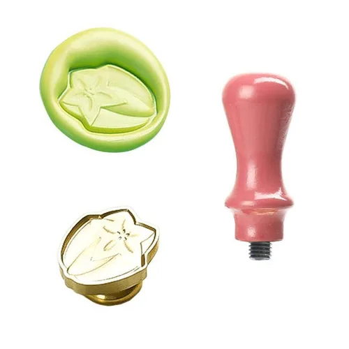 Vista 6 de Kit de sellado de cera con diseño de fresa en relieve, cabeza de sello de cera, mango de madera para tarjetas, sobres, decoración