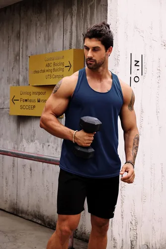 Vista 2 de LecGee Camiseta sin mangas para hombre, paquete de 3 camisetas sin mangas para entrenamiento de gimnasio, ajuste seco, espalda en Y, culturismo