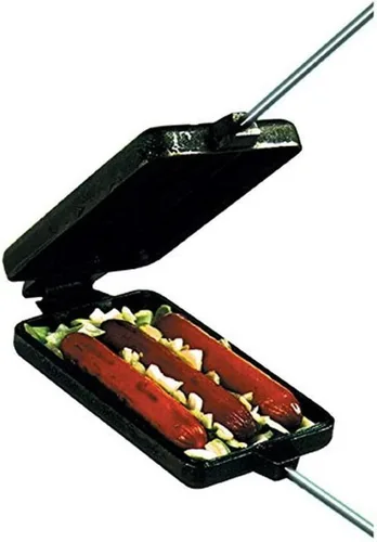 Vista 6 de Rome's Dog 'n Brat - Cocina con asas de acero y madera