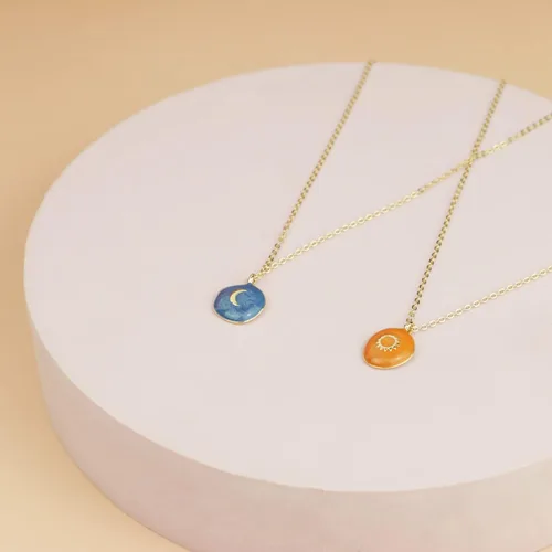 Vista 2 de SmileBelle best friend necklace for 2 as friendship gifts, magnetic butterfly necklace sun and moon necklace as matching friendship necklace for BFF
