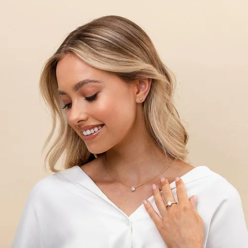 Vista 4 de PAVOI 14K Gold Plated Crystal Solitaire 1.5 Carat (7.3mm) Cubic Zirconia Dainty Choker Necklace Gold Necklaces for Women