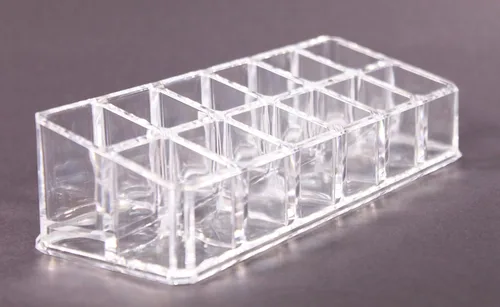 Vista 4 de Estuche de maquillaje acrílico transparente y lápiz labial o soporte para brochas con 12 compartimentos