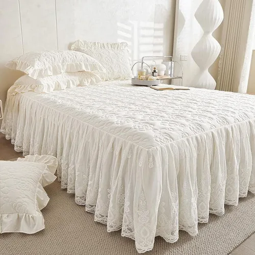 Vista 2 de Colcha acolchada de algodón brocado con patrón de flores, falda de cama con volantes, tamaño Queen, beige