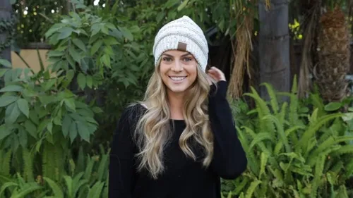 Vista 7 de Funky Junque Gorros de mujer con confeti de punto trenzado de ganchillo Skullies Tobogan grueso suave cálido invierno sombrero de moda