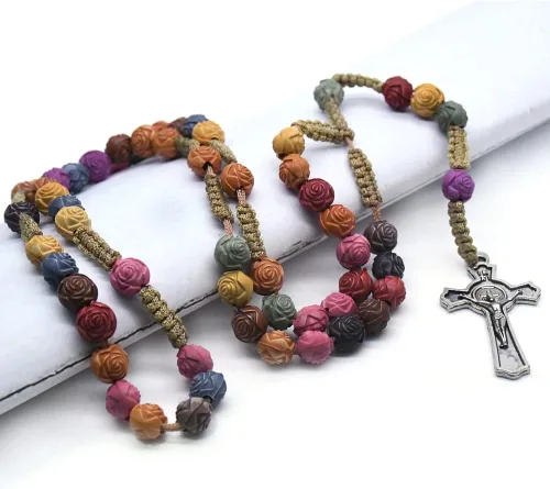 Vista 5 de Cruz de pared de crucifijo, cruz católica hecha a mano con cuentas de rosario, bautismo, oración religiosa, collar de cruz, colgante pectoral