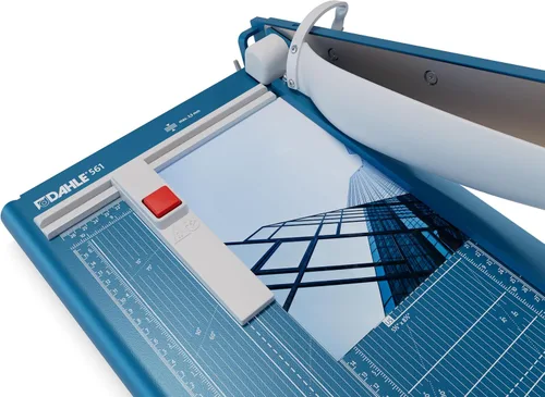 Vista 9 de Dahle Cortadora de guillotina 561 premium, longitud de corte de 14 pulgadas, capacidad de 35 hojas, hoja autoafilable, abrazadera automática