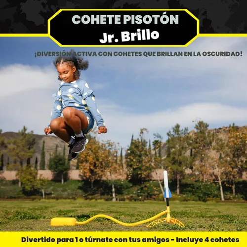 Vista 2 de Stomp Rocket Jr Lanzacohetes de luz para niños - 4 cohetes que brillan en la oscuridad - Juguete divertido para exteriores, regalo para niños