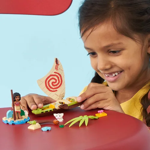 Vista 6 de LEGO Disney Moana's Ocean Adventure 43170 Kit de construcción de juguete, nuevo 2020 (46 piezas)