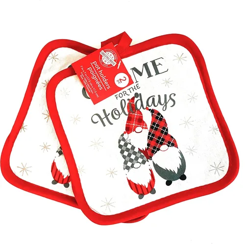 Vista 4 de Greenbrier Gnomos internacionales para las fiestas. Juego de cocina de Navidad de 5 piezas. 2 toallas de cocina, 2 soportes para ollas y 1 guante