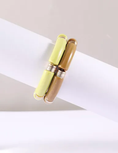 Vista 5 de PIPITREE Brazalete de tubo de bambú para mujer, grueso, curvado, apilable, acrílico transparente, cuentas coloridas, elásticas, pulseras de oro