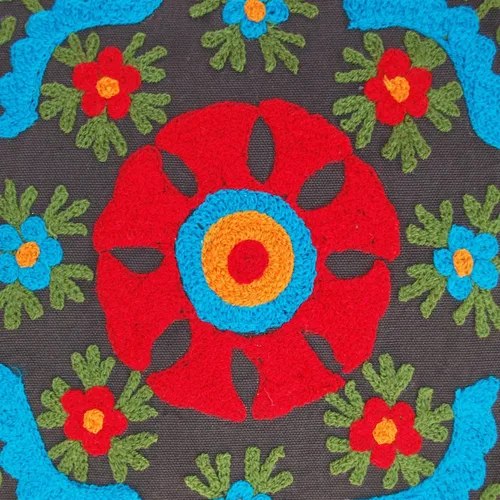 Vista 2 de Traditional Jaipur Funda de almohada bohemia Suzani bordada, 16 x 16 pulgadas, funda de almohada decorativa, pompón indio (1)