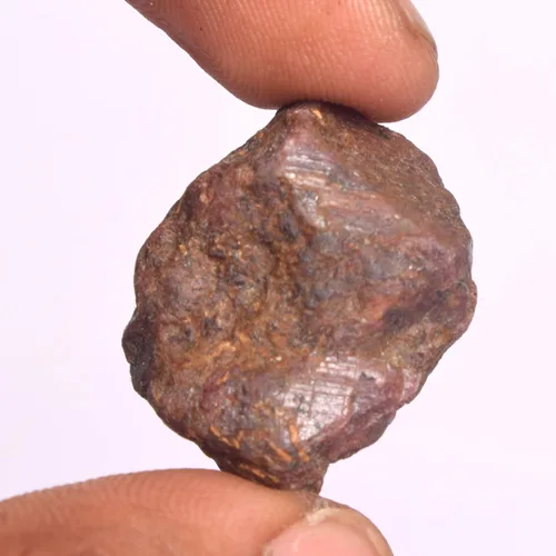 Vista 3 de Rare Red Star Rubí Cristal curativo 75.00 Ct Natural Raw Lapidary Cabbing Rough Star Ruby Schorl Gema, Gema, rojo