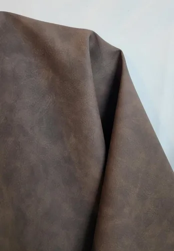 Vista 23 de NAT Leathers™ Cuero sintético sintético suave de piel sintética vegana marrón bellota (aprobado por PETA Vegano) por The Yard Piel sintética