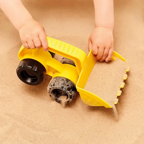 Vista 4 de Hape Juguetes de playa y arena Monster Digger Toys, amarillo, L: 9.1, W: 5.1, H: 5.3 pulgadas