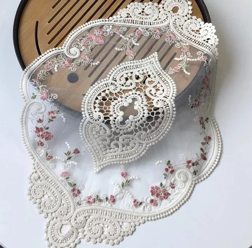 Vista 8 de Paquete de 2 manteles individuales ovalados vintage de encaje, exquisitos manteles individuales bordados de flores, 12 x 18 pulgadas (beige)