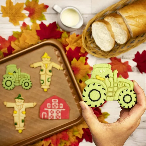Vista 3 de Cortador de galletas Farm Tractor, 1 pieza - Bakerlogy