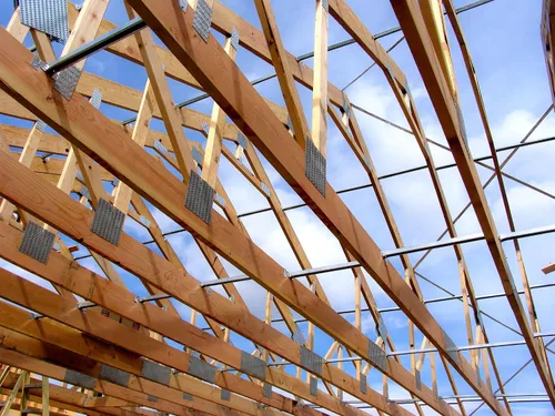 Vista 6 de Simpson Strong-Tie TSBR2 - Restricción de espaciador galvanizado, fácil instalación, acero de calibre 22, los espaciadores permanecen en su lugar