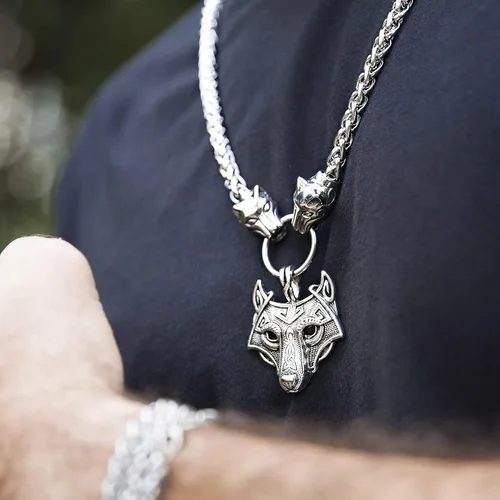 Vista 2 de BAVIPOWER Colgante de amuleto vikingo con cabeza de lobo grande, collar de cadena de acero inoxidable 316L, collar escandinavo nórdico auténtico