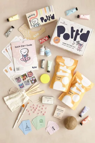 Vista 2 de Pott'd Arcilla que se Seca al Aire para Adultos Edición Especial Noche de Cita. Kit de Cerámica Casera para Principiantes para Adultos. Kit