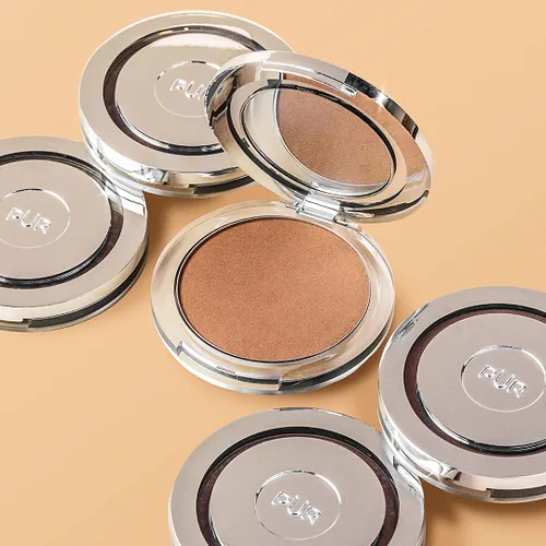 Vista 4 de PÜR Beauty Brillo Iluminador Bronceador Perfeccionador Piel Polvo