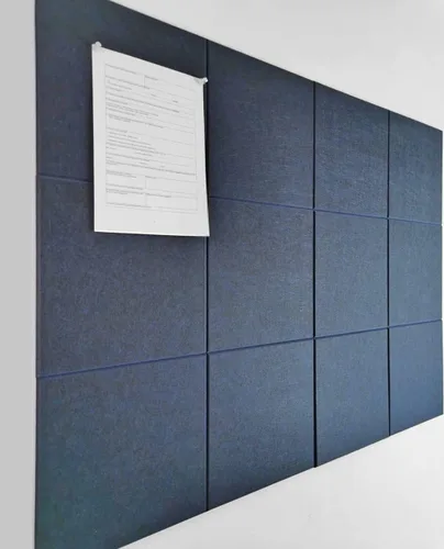 Vista 7 de Tabla de corcho alternativa de 24 x 36 pulgadas, paquete de 6 azulejos de pared de fieltro con pestañas adhesivas extraíbles seguras, tableros