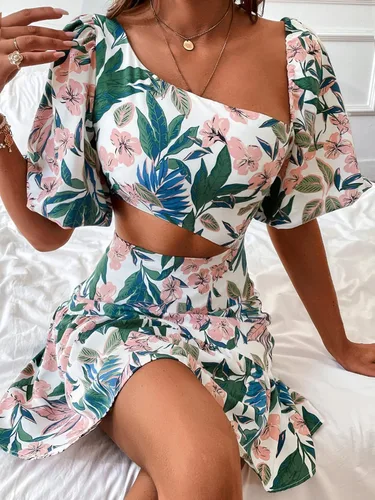 Vista 6 de SheIn Vestido de mujer con estampado floral y manga farol corte asimétrico cuello con volantes