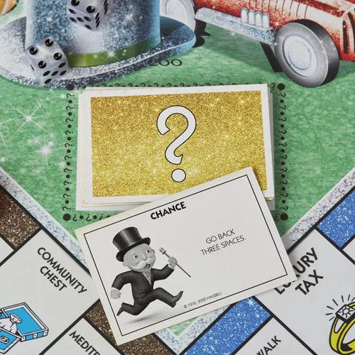 Vista 6 de Hasbro Gaming Monopoly Sparkle Edition Juego de mesa, juegos familiares, con fichas brillantes, dados nacarados, aspecto brillante