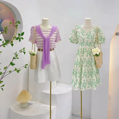 Vista 4 de Maniquí femenino con forma de torso para vestido, altura ajustable de 47" a 83", maniquí de exhibición con soporte de metal, manequí retro