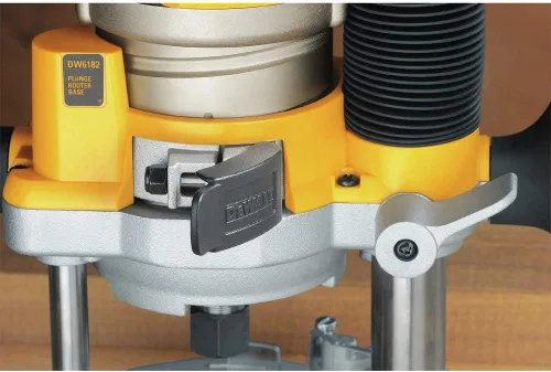 Vista 6 de DEWALT DW618PK 12-AMP 2-1/4 HP y Juego de ranura de velocidad variable y de inmersión fija