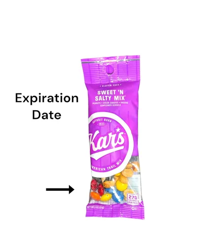 Vista 3 de Kar's Trail Mix, Sweet 'N Salty, bolsas de 2 onzas (10 unidades)